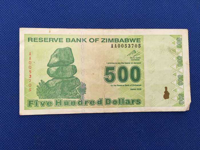 ZIMBABWE $500 DOLLARS BANK NOTE - 2009 - SERIAL NUMBER - AA0053705