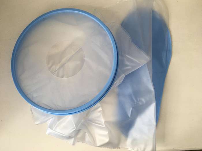 LOVELY MEDICAL ANTI-SLIP WATERPROOF CAST/BANDAGE PROTECTOR AS NEW A PAIR