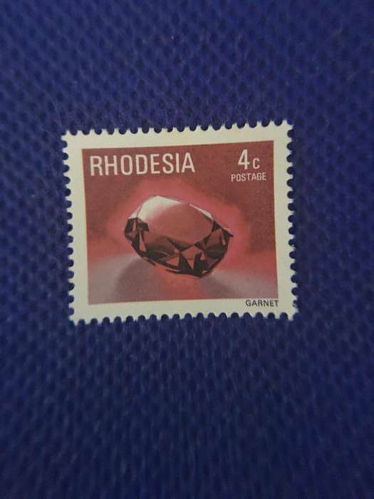 RHODESIA MINT GEM STONE  STAMPS  5 STAMPS