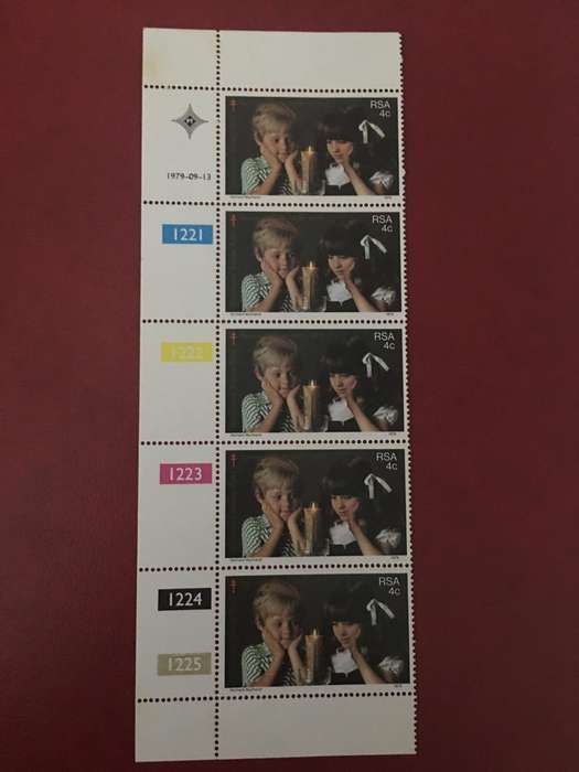 SOUTH AFRICA BLOCK OF 4c CHRISTMAS FUND STAMPS