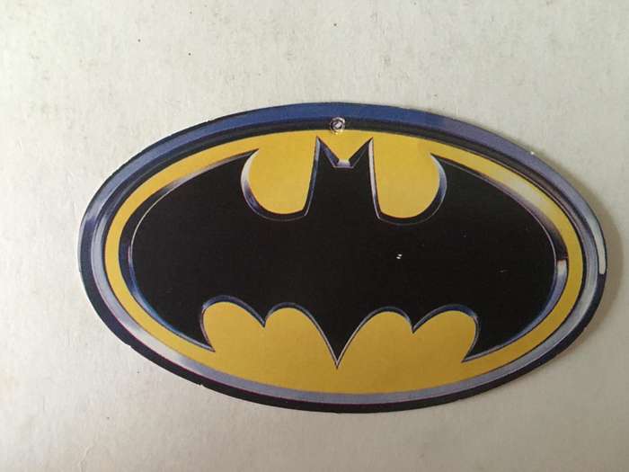 MARVEL / DC  -  VINTAGE BATMAN  TIN - PLAYING CARDS AND UNO AVENGERS WITH 5 DICE