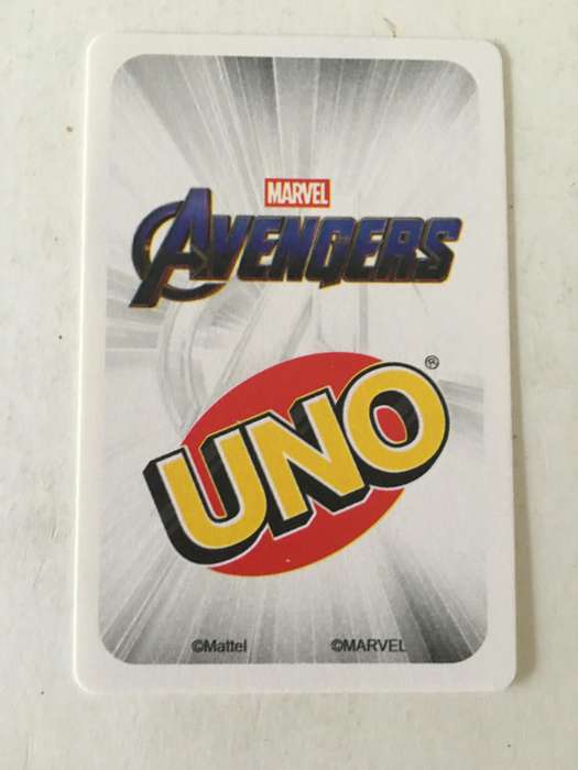 MARVEL / DC  -  VINTAGE BATMAN  TIN - PLAYING CARDS AND UNO AVENGERS WITH 5 DICE