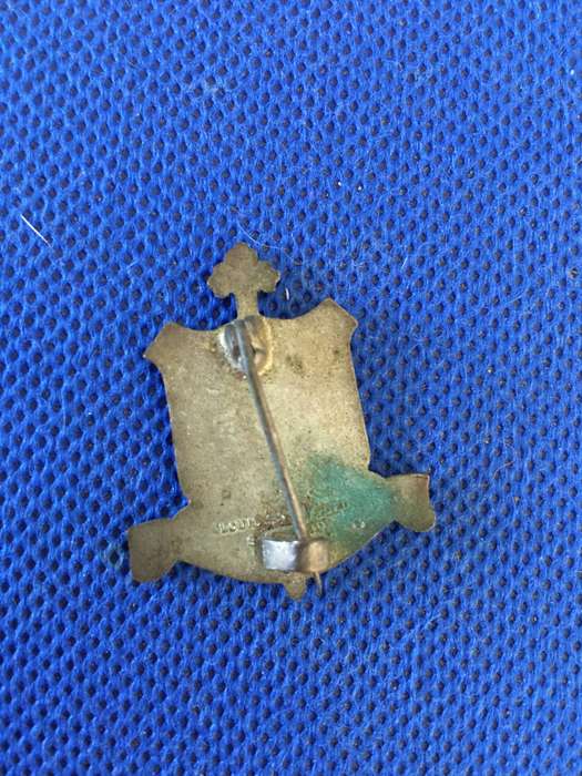 VINTAGE ASSUMPTION CONVENT SCHOOL BADGE
