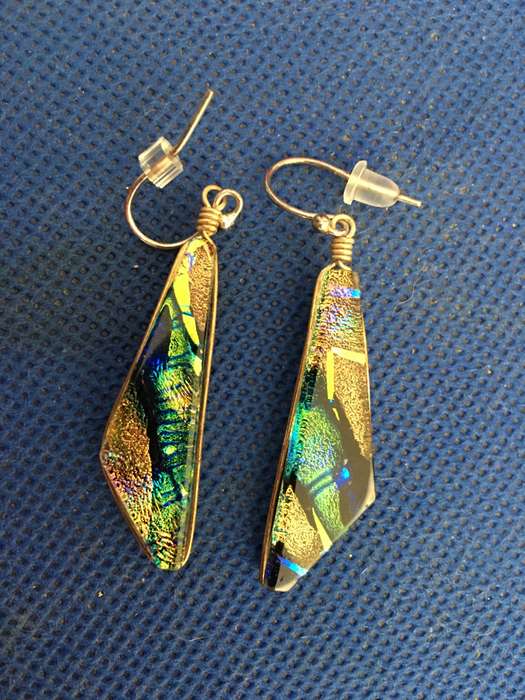 LOVELY VINTAGE STERLING SILVER GREEN GOLD FLAKES VENETIAN GLASS DANGLE PIERCED EARRINGS