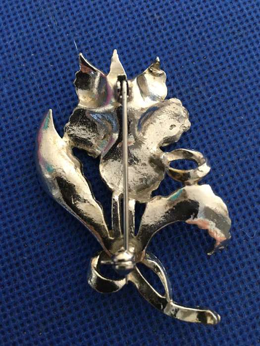 LOVELY VINTAGE BROOCH ART DECO