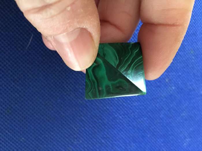 LOVELY MALACHITE PRYAMID