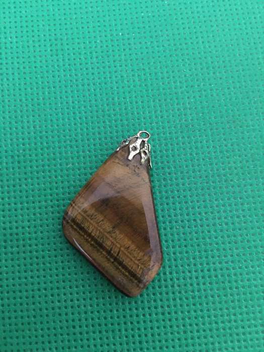 LOVELY TIGERS EYE PENDANT