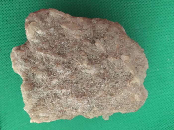 LOVELY QUARTZ SAND STONE ROCK