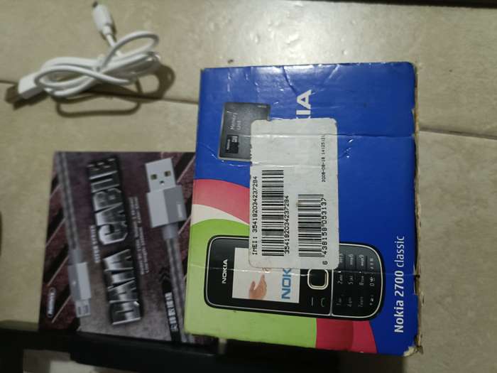 Bulk lot of electronics