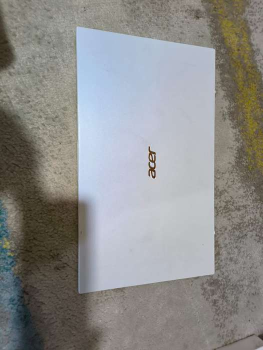 Acer Swift Business laptop | 8th Gen i7 Monster | For Spares or Repairs