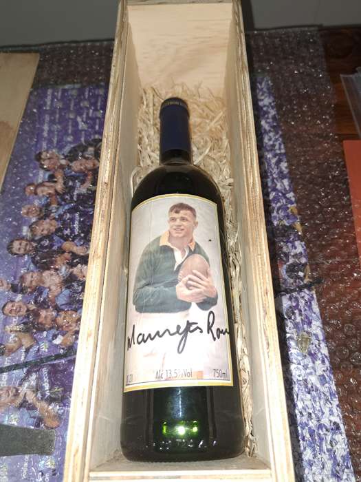 Rugby bottle signed by Mannetjies Roux