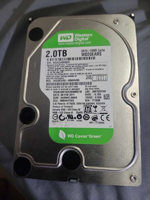 Western Digital 2TB SATA /64 MB Cache.Model WD20EARS