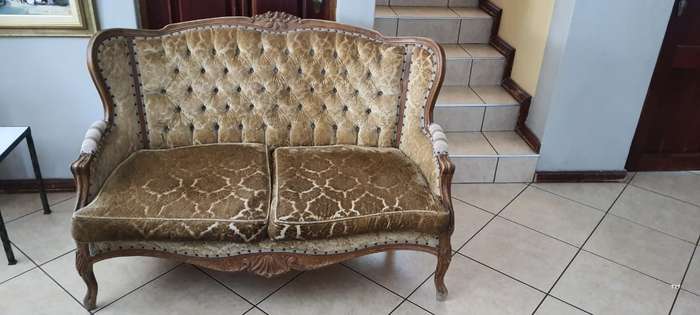 Queen Ann Furniture, two seat, original hand carved, genuine wood, rare, great investment.