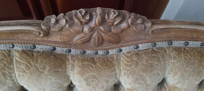 Queen Ann Furniture, two seat, original hand carved, genuine wood, rare, great investment.