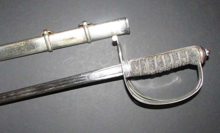 British Black Watch Field Officers Sword "The Queens Own Regiment"