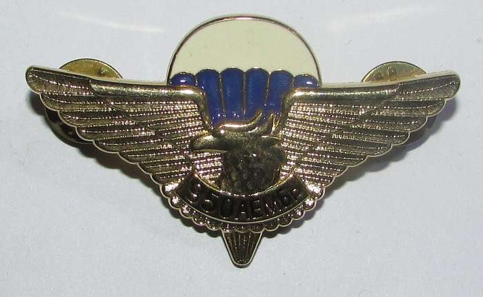 International - Ukraine Army Paratrooper Airborne Badg