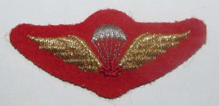 International - Canada - Parachute Wings - Mess Dress