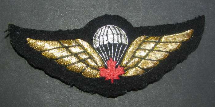 International - Canadian Forces Bullion Airborne Para Red Leaf Jump Wing