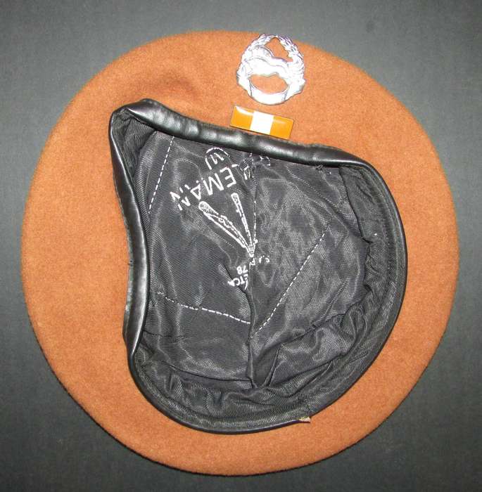 SADF - Complete Personnel Services Beret with Natal Command HQ Cap Badge