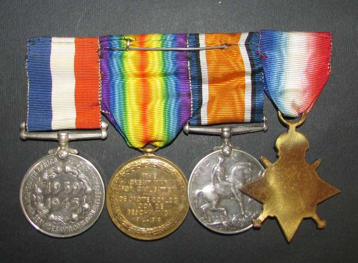Full Size World War 1 Group of 4:PTE H.W Honour 4th SAI