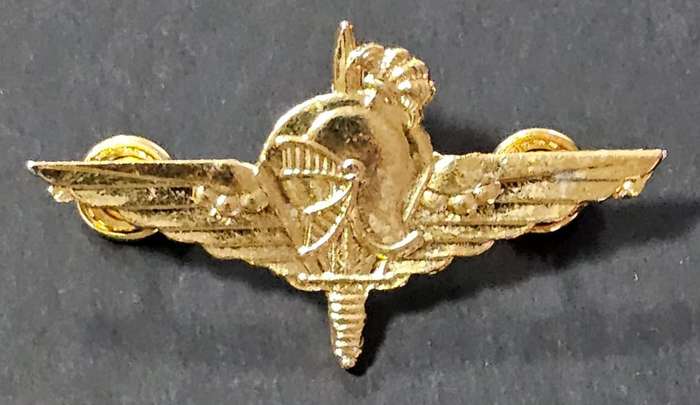 Belgium Para Commando Metal Parachute Airborne Beret Badge SAS Officer