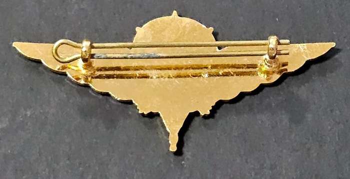 Belgium Para Commando Metal Parachute Airborne Beret Badge