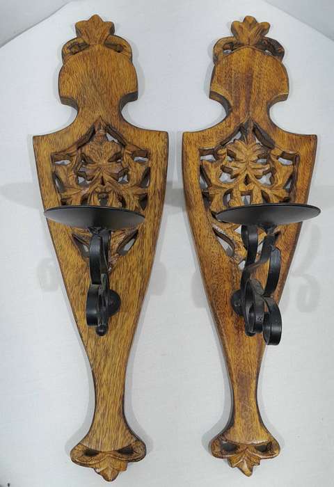Wooden wall sconce candle holders set