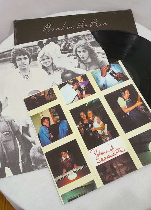 Paul McCartney and Wings - Band on the Run (Vinyl) and poster