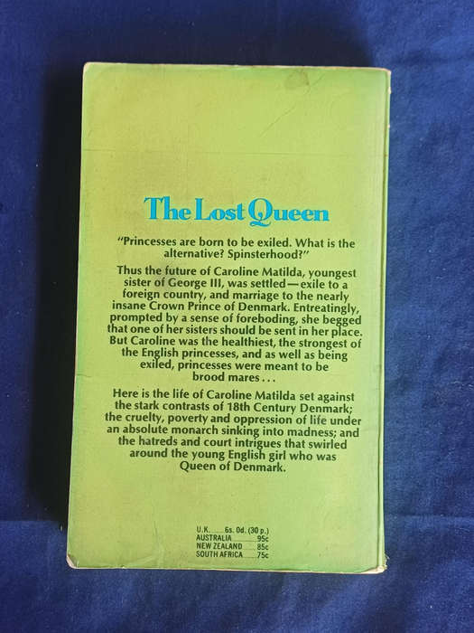 The lost queen by Norah Lofts