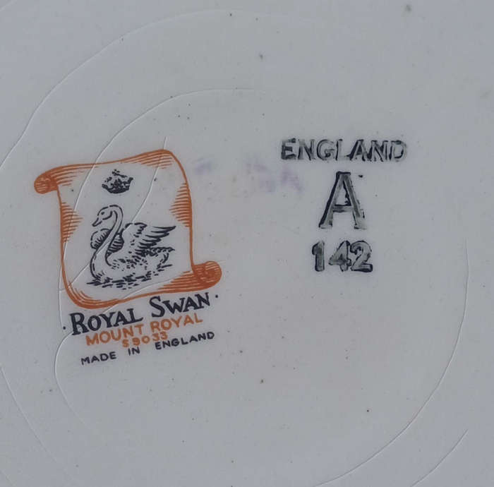 Royal Swan bowl