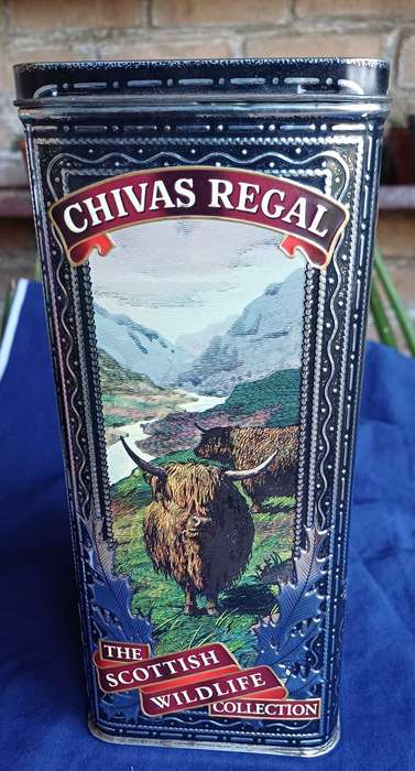 Chivas Regal tin