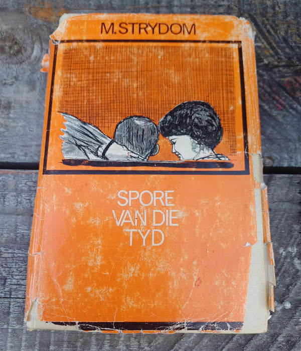 Spore van die tyd deur M Strydom