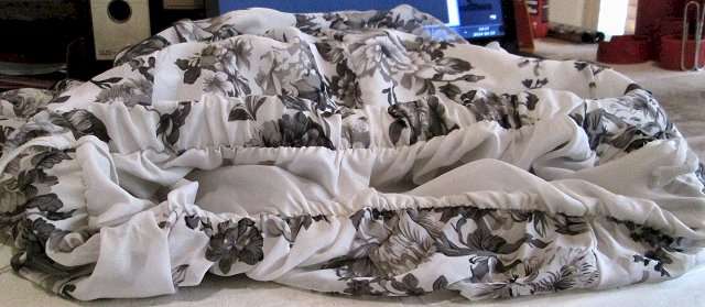 Skirts - Gray floral