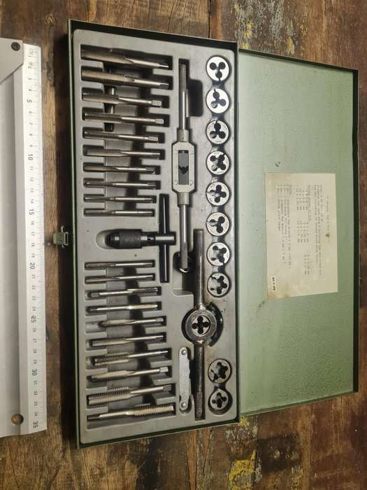 Japan made Tap and Die set , as per pictures