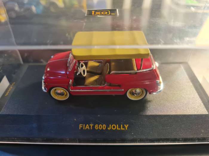 1/43 scale IXO Fiat 600 Jolly