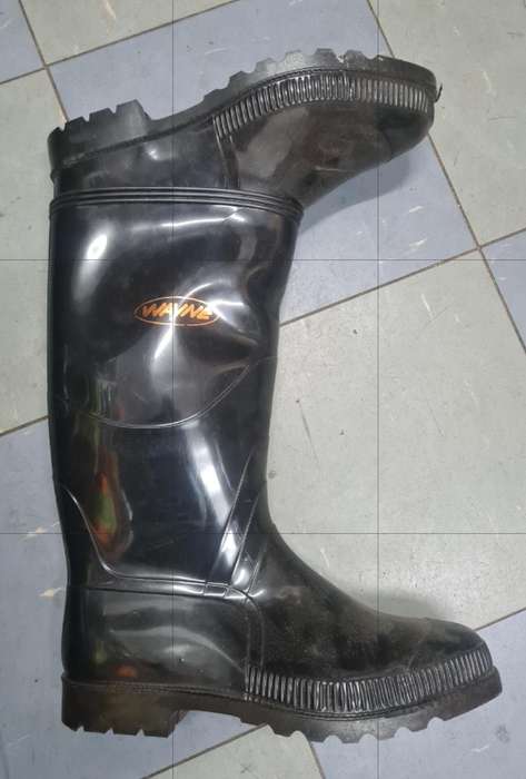 Black Gumboots size 11