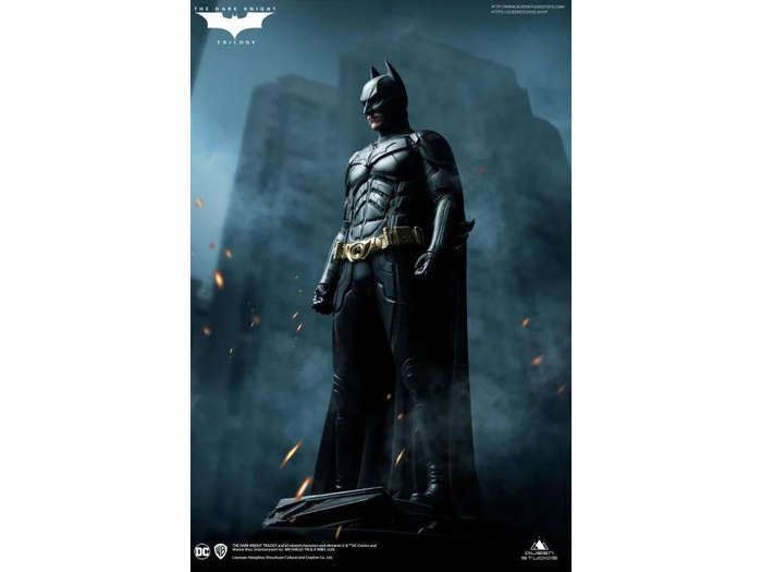 The Dark Knight Batman 1/3 Scale Statue (Premium Edition) BY QUEEN STUDIOS - BRAND DC COMICS  MINT