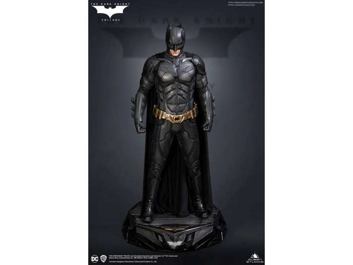 The Dark Knight Batman 1/3 Scale Statue (Premium Edition) BY QUEEN STUDIOS - BRAND DC COMICS  MINT