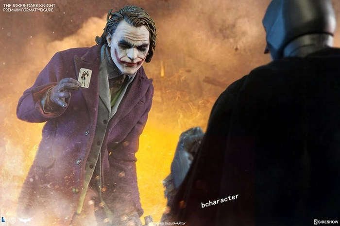 Joker Premium 1/4 Format Figure from The Dark Knight. PRE-OWNED NEAR MINT.