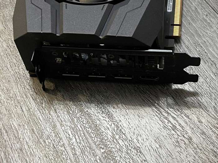 ASUS ROG STRIX RADEON RX 5500 XT 8GB OC GAMING GRAPHICS CARD