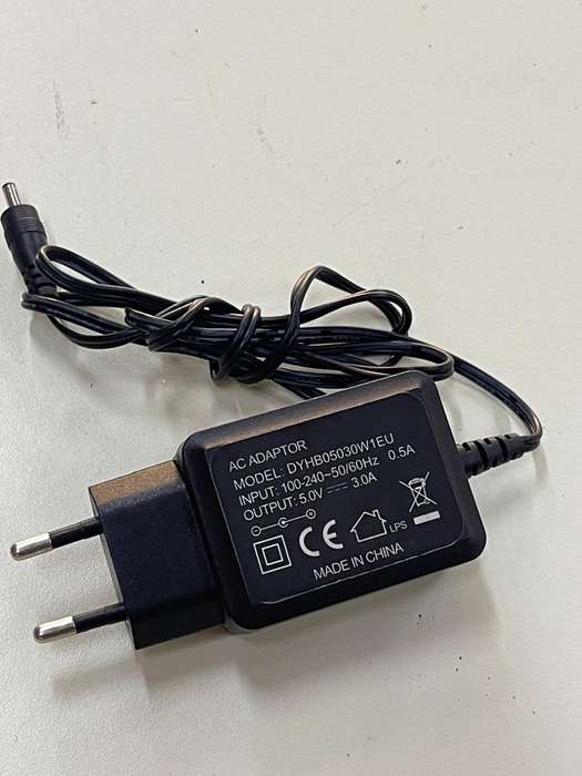 Connex / Mecer 5.0V 3.0A Charger