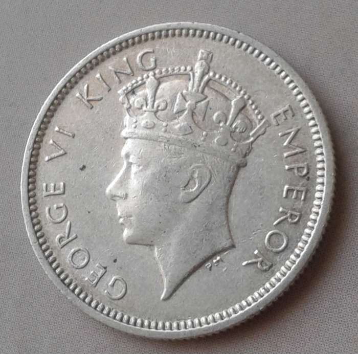 Nice 1937 Southern Rhodesia sterling silver sixpence in VF