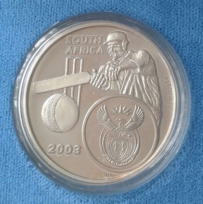2003 Cricket World Cup proof silver tossing medal set in case with certificate