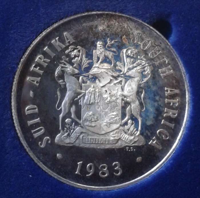 1983 Republic short proof set with silver R1 (mintage: 6835)