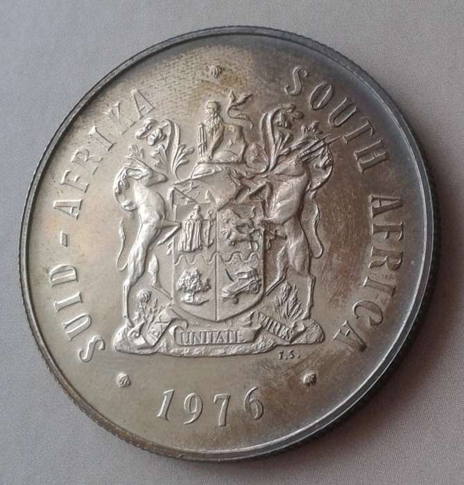 1976 Republic short proof set with silver R1 (mintage: 7000)
