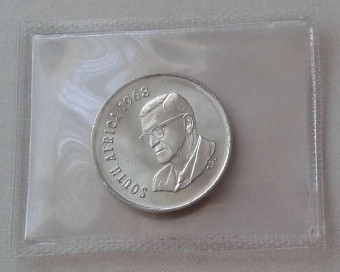 Uncirculated 1968 English nickel 5c (Pres.Swart)