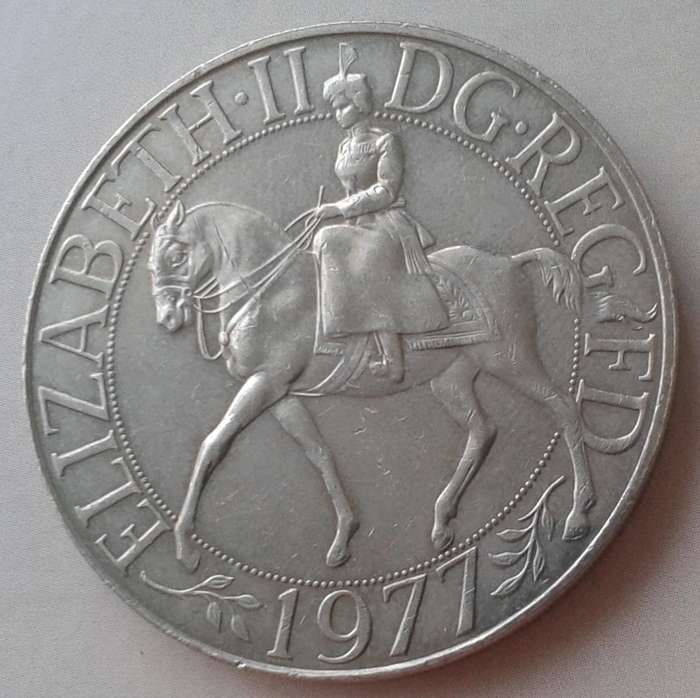 1977 Elizabeth silver jubilee nickel crown