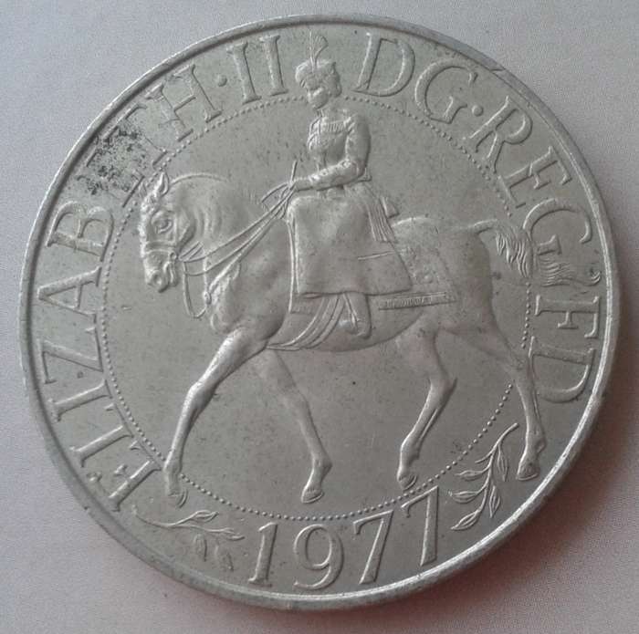 1977 Elizabeth silver jubilee nickel crown.