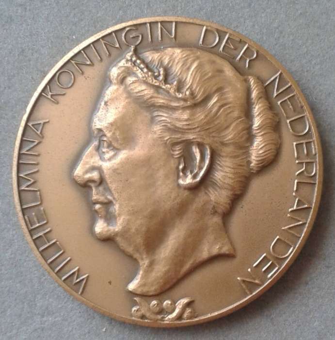 1948 Netherlands Wilhelmina 50th reign jubilee bronze medal (50mm)