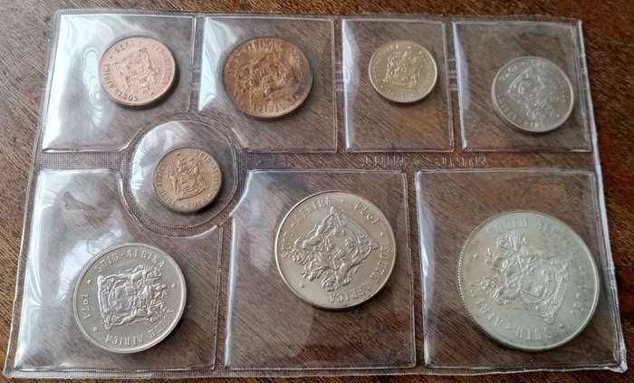 1974 Republic uncirculated Mint pack (R1-1/2c) incl.silver R1